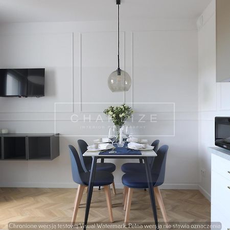4 Stars, New Luxury Butterfly & Bike Apartments, Gdynia Orlowo, 15 Wyposazonych Mieszkan, Z Sypialnia, Winda I Platnym Parkingiem, Wysoki Standard Summerwinter, Blisko Molo Orlowo, Drog Rowerowych, Stadniny I Golf Park Buitenkant foto