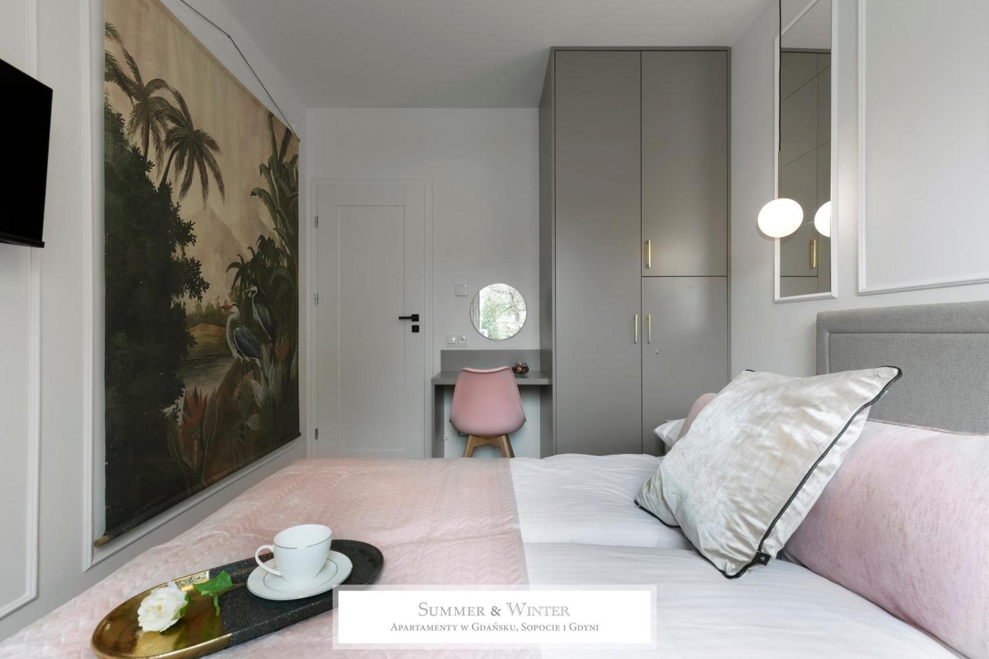 4 Stars, New Luxury Butterfly & Bike Apartments, Gdynia Orlowo, 15 Wyposazonych Mieszkan, Z Sypialnia, Winda I Platnym Parkingiem, Wysoki Standard Summerwinter, Blisko Molo Orlowo, Drog Rowerowych, Stadniny I Golf Park Buitenkant foto