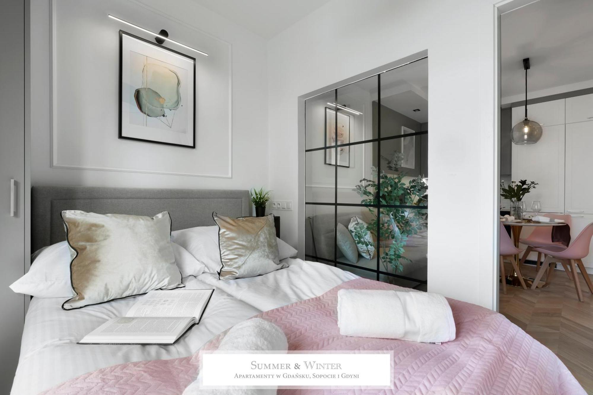 4 Stars, New Luxury Butterfly & Bike Apartments, Gdynia Orlowo, 15 Wyposazonych Mieszkan, Z Sypialnia, Winda I Platnym Parkingiem, Wysoki Standard Summerwinter, Blisko Molo Orlowo, Drog Rowerowych, Stadniny I Golf Park Buitenkant foto